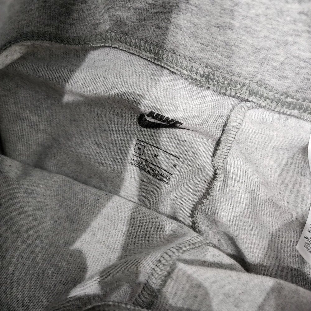 Nike Grey women's size medium biker shorts - Picture 3 of 7